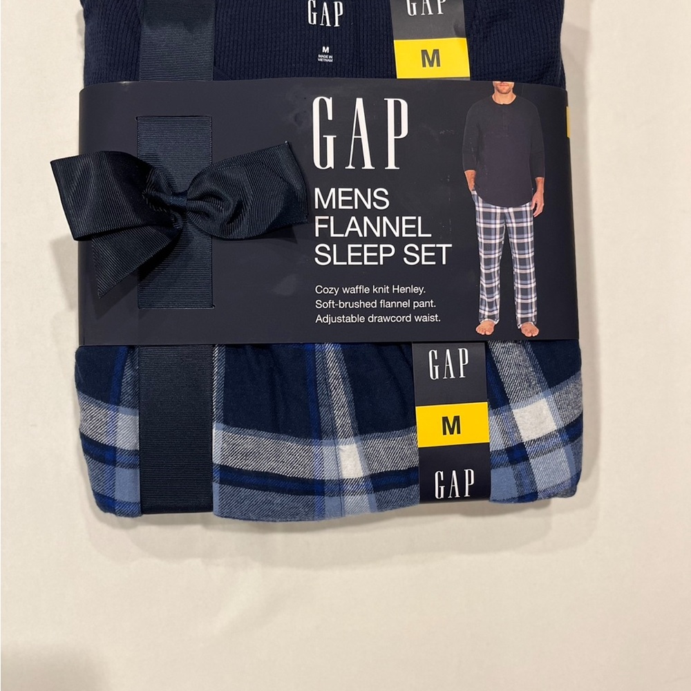 GAP Men's Blue Flannel Sleep Set